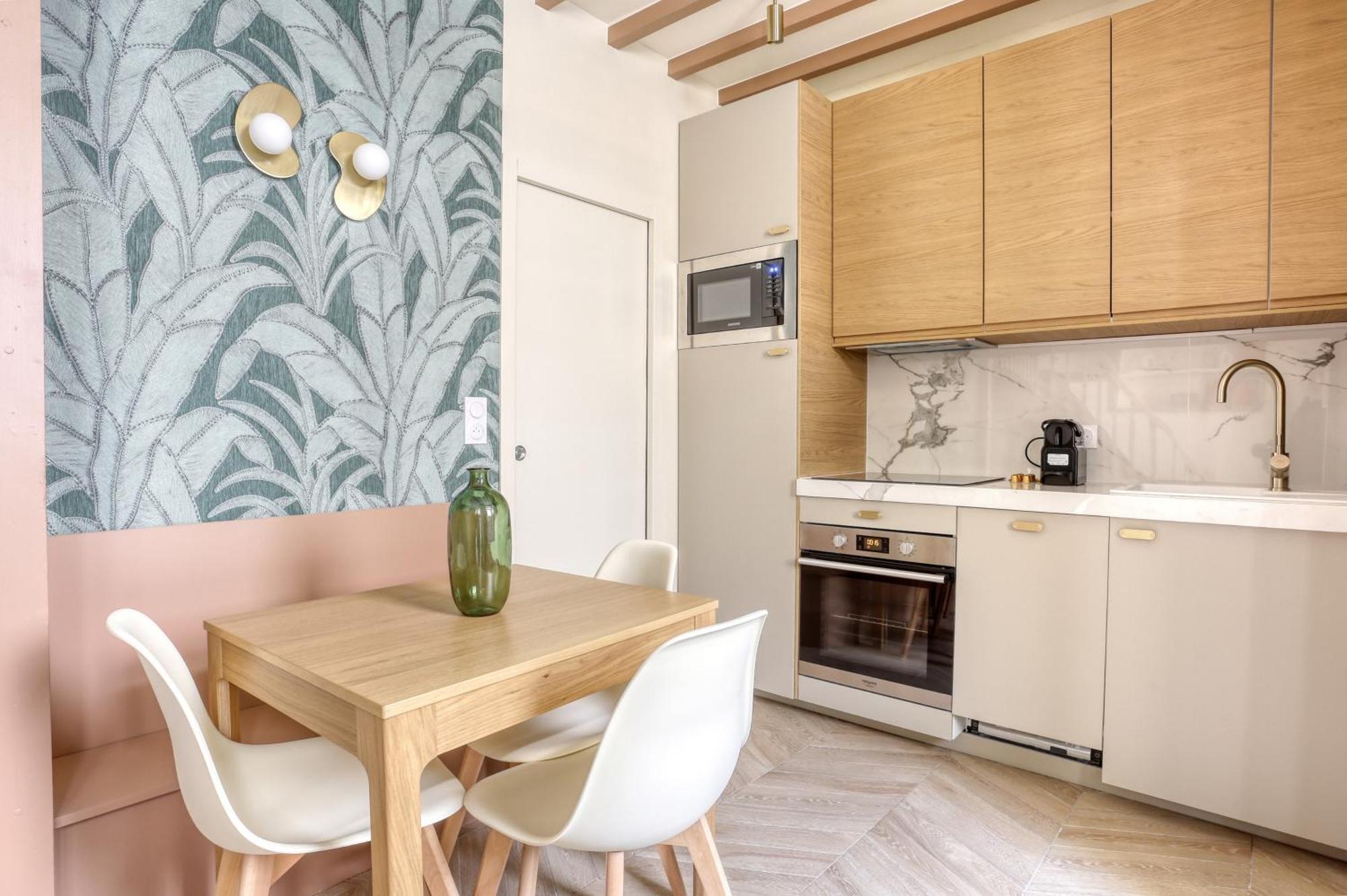 Le Saint Julien Apartment *